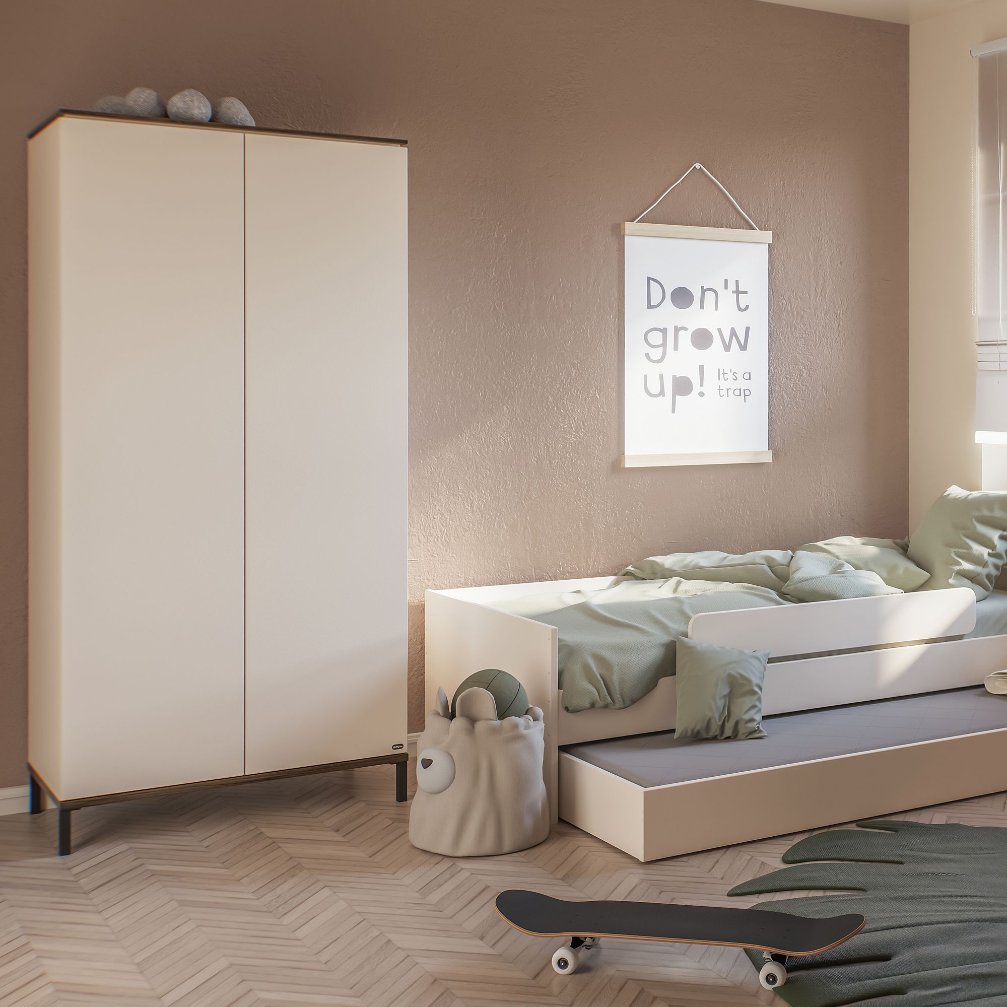 Minimalistisches Kinderzimmer mit Bett, Kleiderschrank, Skateboard und gerahmter Wandkunst.